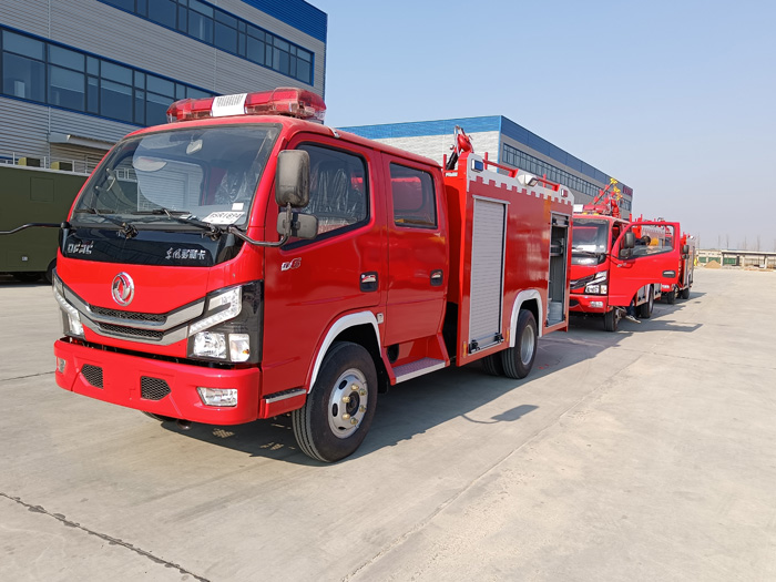 5噸消防灑水車_消防車_1.5噸森林消防車_江鈴水罐泡沫消防車報價，質量好