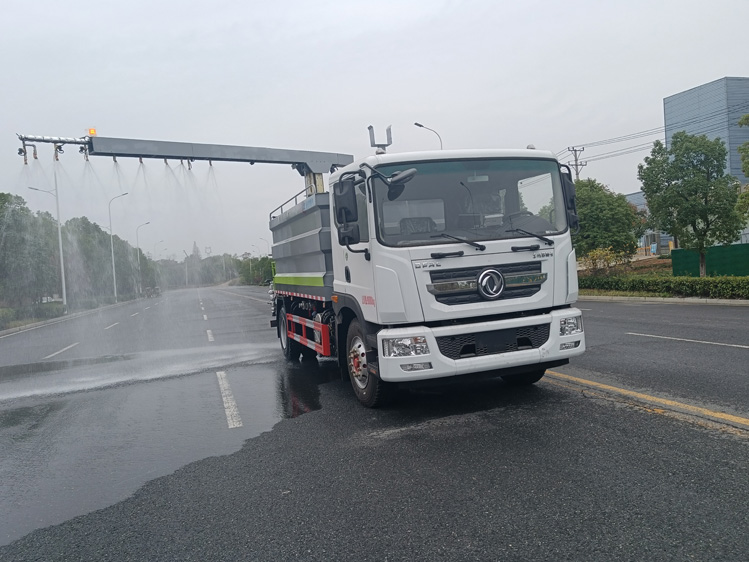 東風D9鐵路抑塵車分期_CL5186TDY6YC多功能抑塵車 山西忻州消毒防疫灑水車_15噸運煤抑塵劑固化劑噴灑報價實惠