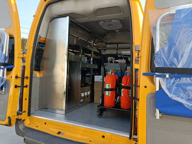 事故搶險氣防車_依維柯礦山救援車_國六依維柯工程救險車 山東化工園區氣防車 石油搶檢修氣防車_燃氣應急救援搶修車_化工熱力氣防車