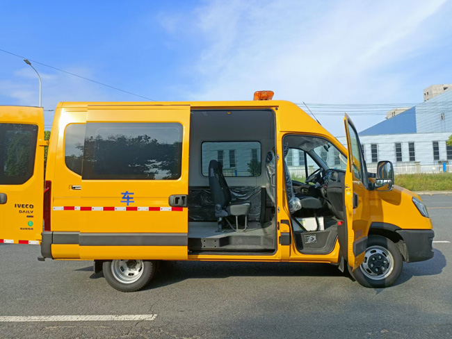 救助搶險車_依維柯歐勝氣防車_救助搶險車_消防化工氣防車_礦山救護車應(yīng)急救險車 山東化工園區(qū)氣防車 福特應(yīng)急救援氣防車_皮卡氣防救險車_供電線路搶修氣防車