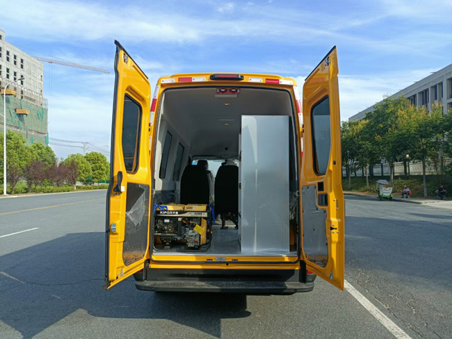 化工熱力氣防車_福特V362救援氣防車_防汛排水搶修氣防車 山東化工園區(qū)氣防車 福特V362氣防車_消防救援氣防車_礦山地震救險(xiǎn)車